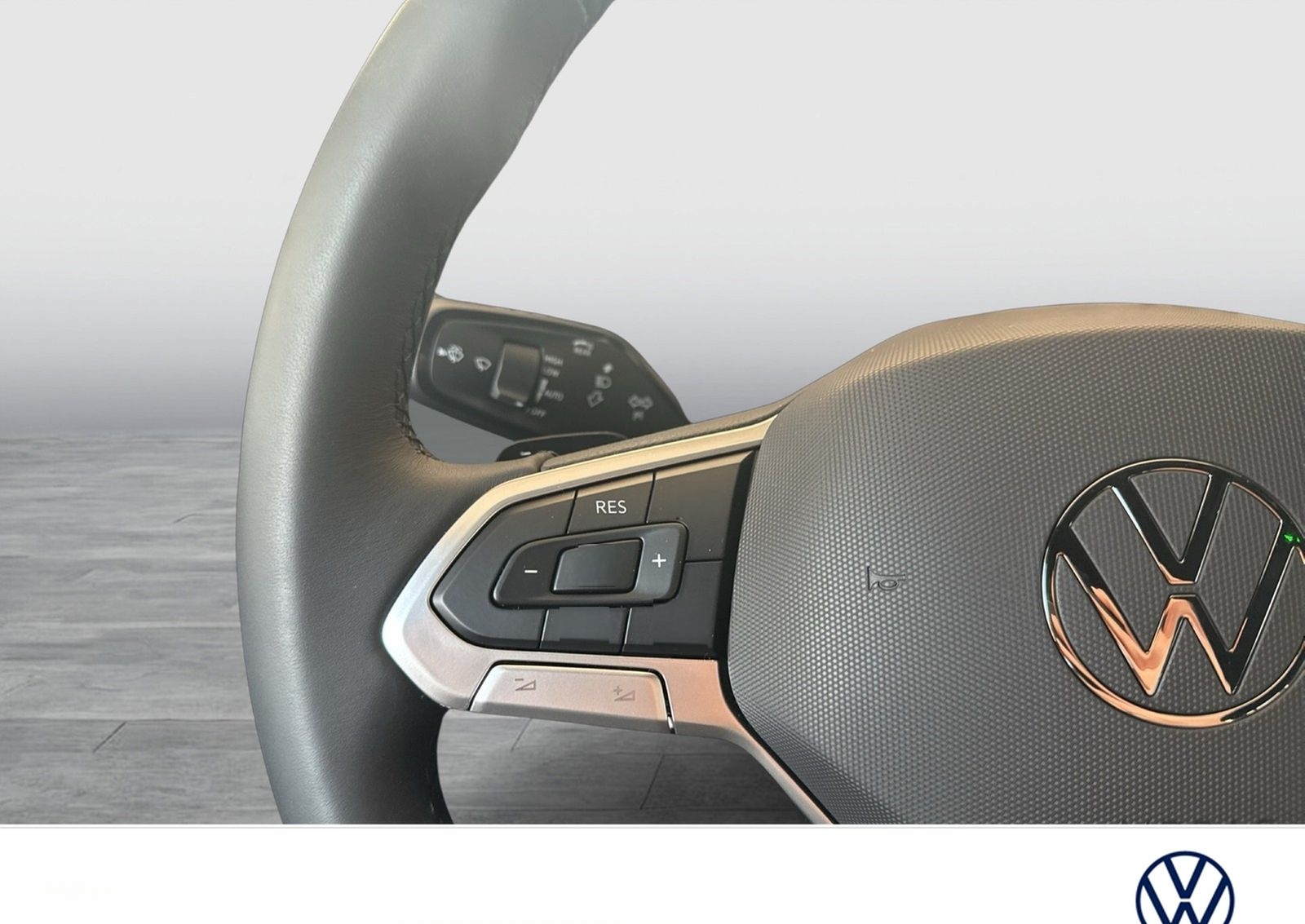 Volkswagen Tiguan 1.5 HYBRID LIFE CAM ACC LM18 CARPLAY foto 15