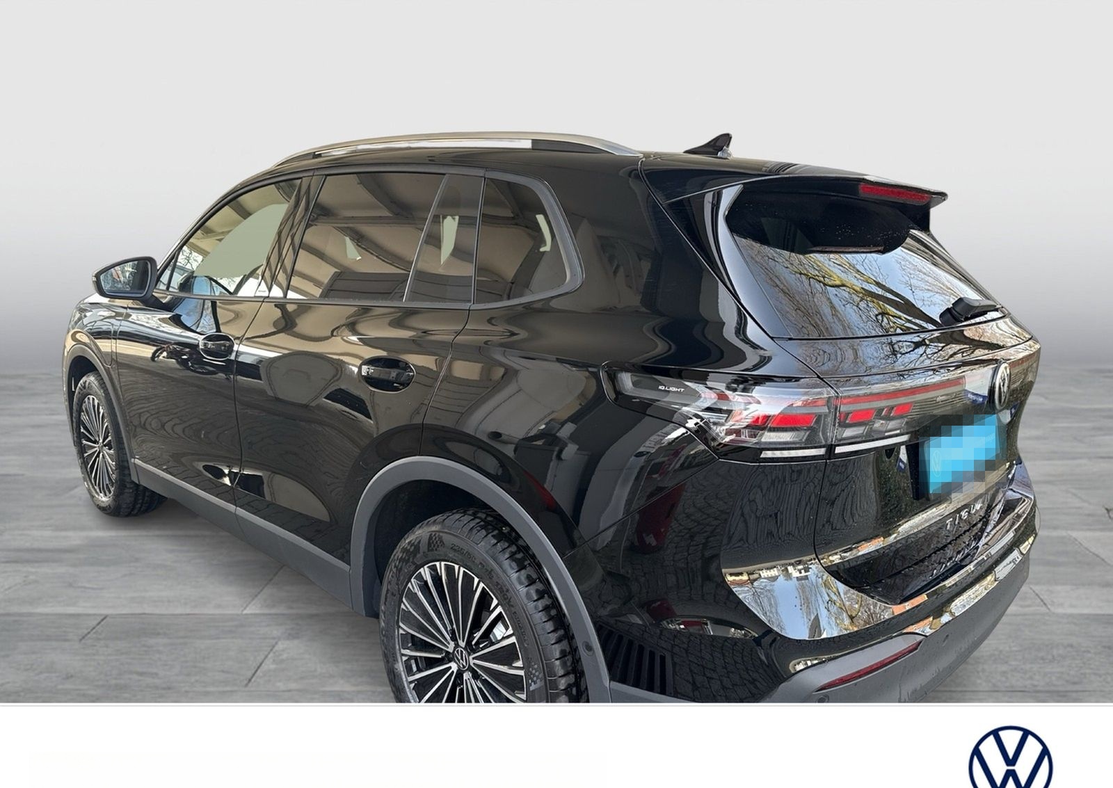 Volkswagen Tiguan 1.5 HYBRID LIFE CAM ACC LM18 CARPLAY foto 3