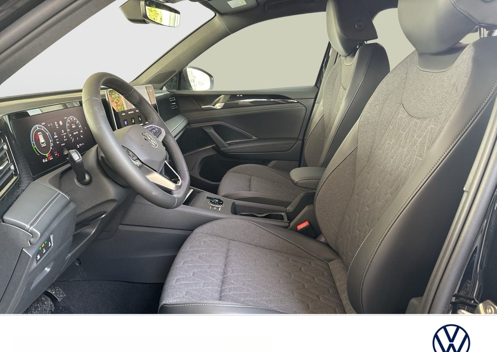Volkswagen Tiguan 1.5 HYBRID LIFE CAM ACC LM18 CARPLAY foto 7