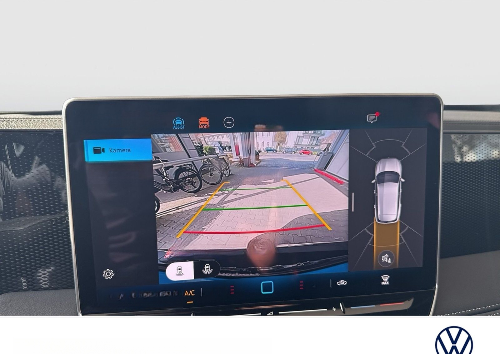 Volkswagen Tiguan 1.5 HYBRID LIFE CAM ACC LM18 CARPLAY foto 10