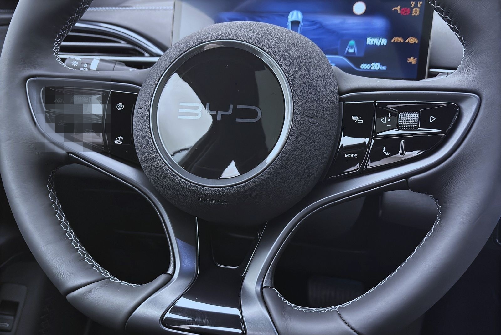 BYD SEAL COMFORT 360* NAVI LM18 PANO PDC foto 11