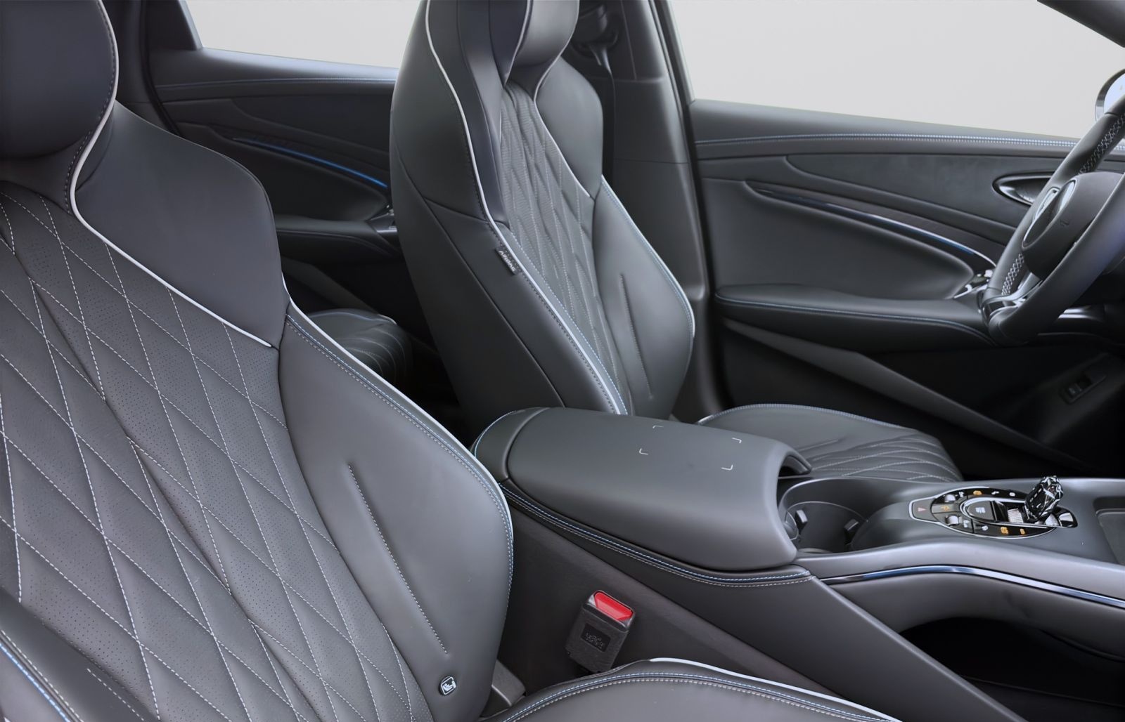 BYD SEAL COMFORT 360* NAVI LM18 PANO PDC foto 15