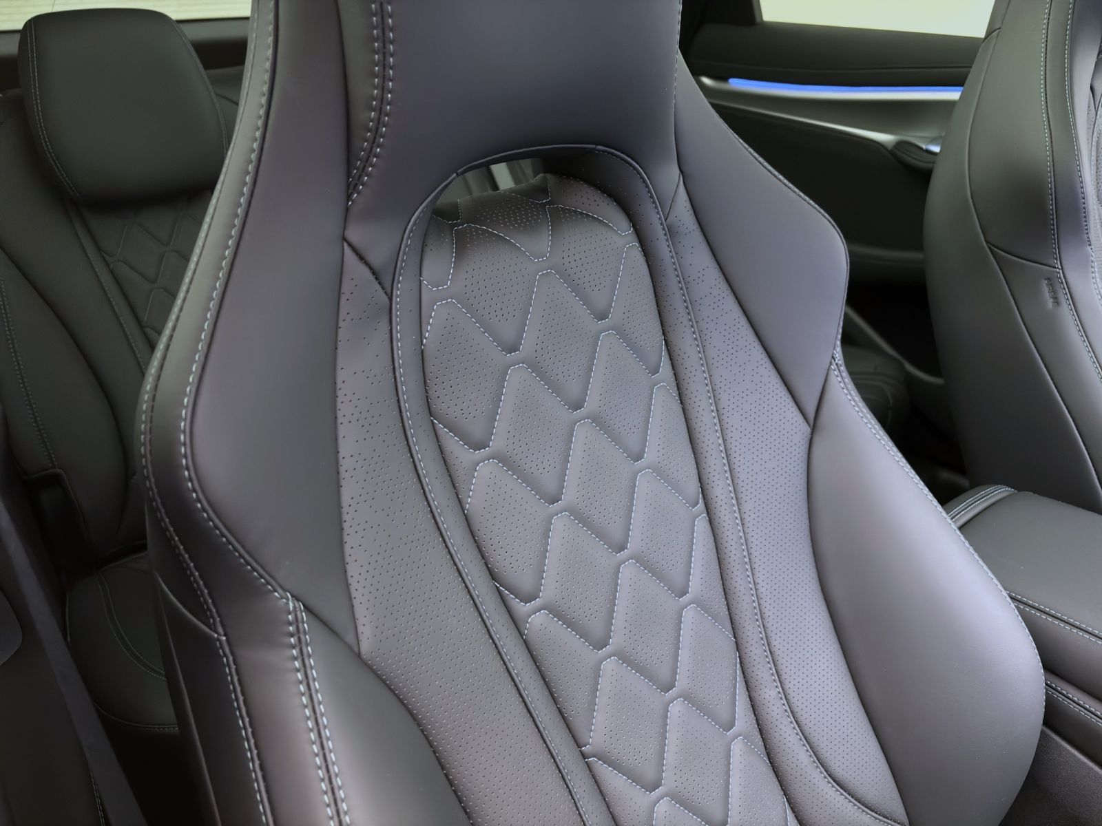 BYD SEALION 7 DESIGN AWD NAVI SHZG LM20 360* PDC foto 18