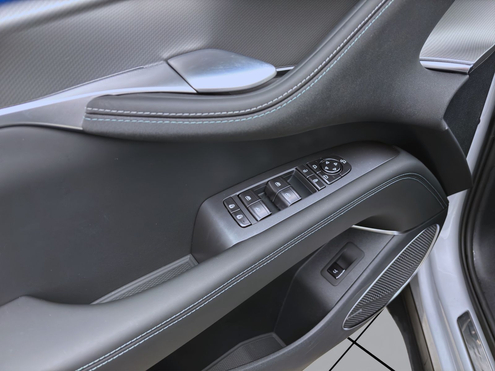 BYD SEALION 7 DESIGN AWD NAVI SHZG LM20 360* PDC foto 10