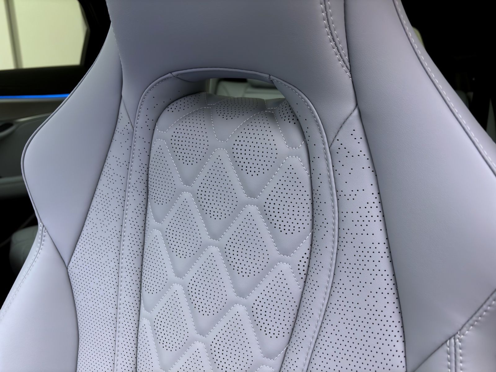 BYD SEALION 7 COMFORT NAVI SHZG LM19 360* PDC foto 20