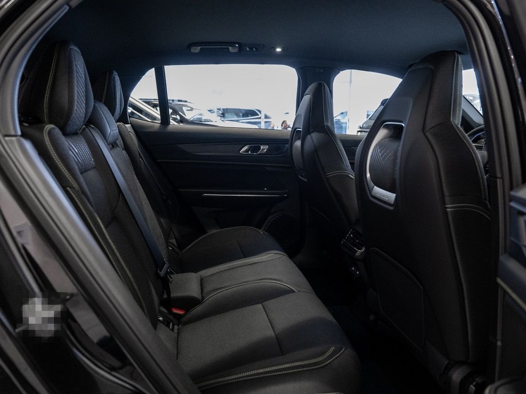 Lynk&Co 01 PHEV Core KLIMA PDC RÜCKFAHRKAMERA NAVI LED foto 6