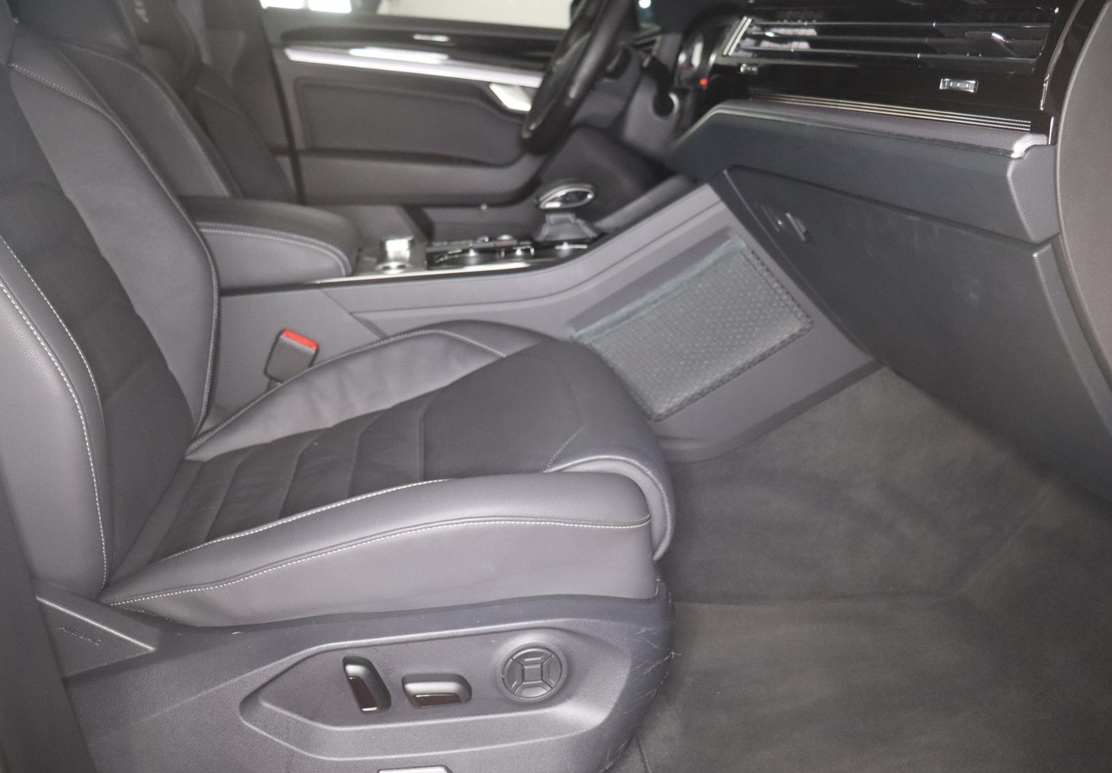 Volkswagen Touareg R-Line Black Style 3.0TSI 540,-ohne Anza foto 15