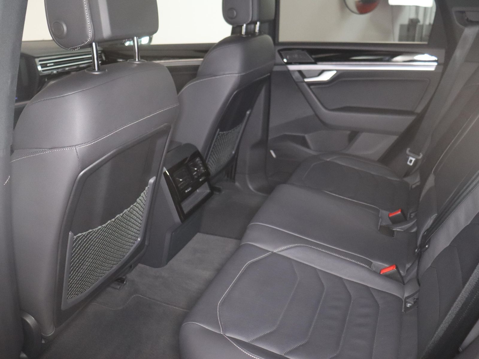 Volkswagen Touareg R-Line Black Style 3.0TSI 540,-ohne Anza foto 9