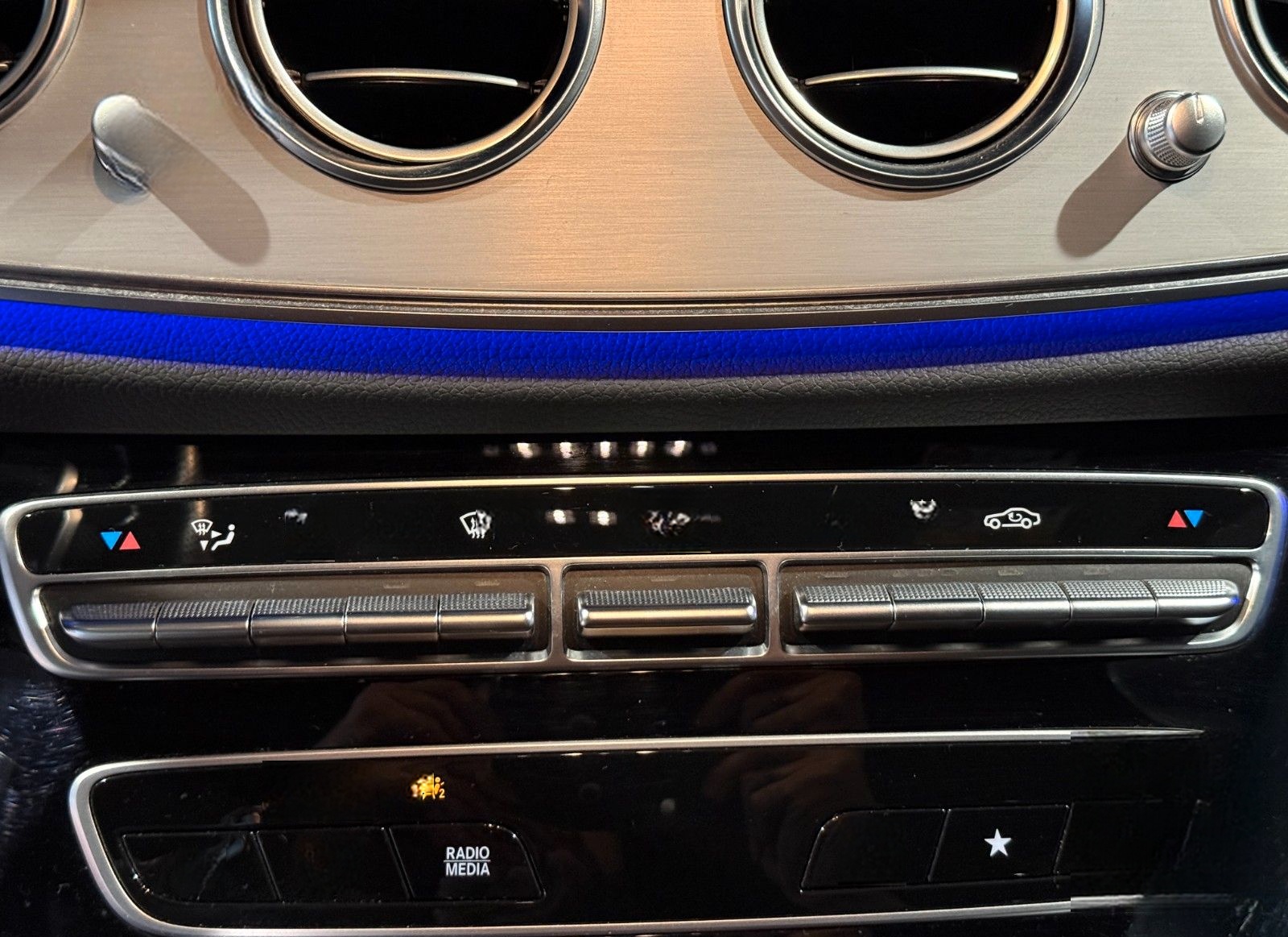 Mercedes-Benz E 300 de|AMG Line|Night-Paket|Burmester|360|MBUX foto 22
