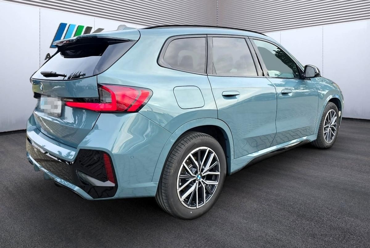 BMW X1  xDrive 23d Aut.M Sport+AHK+HUD+ACC+adapt.LED foto 5
