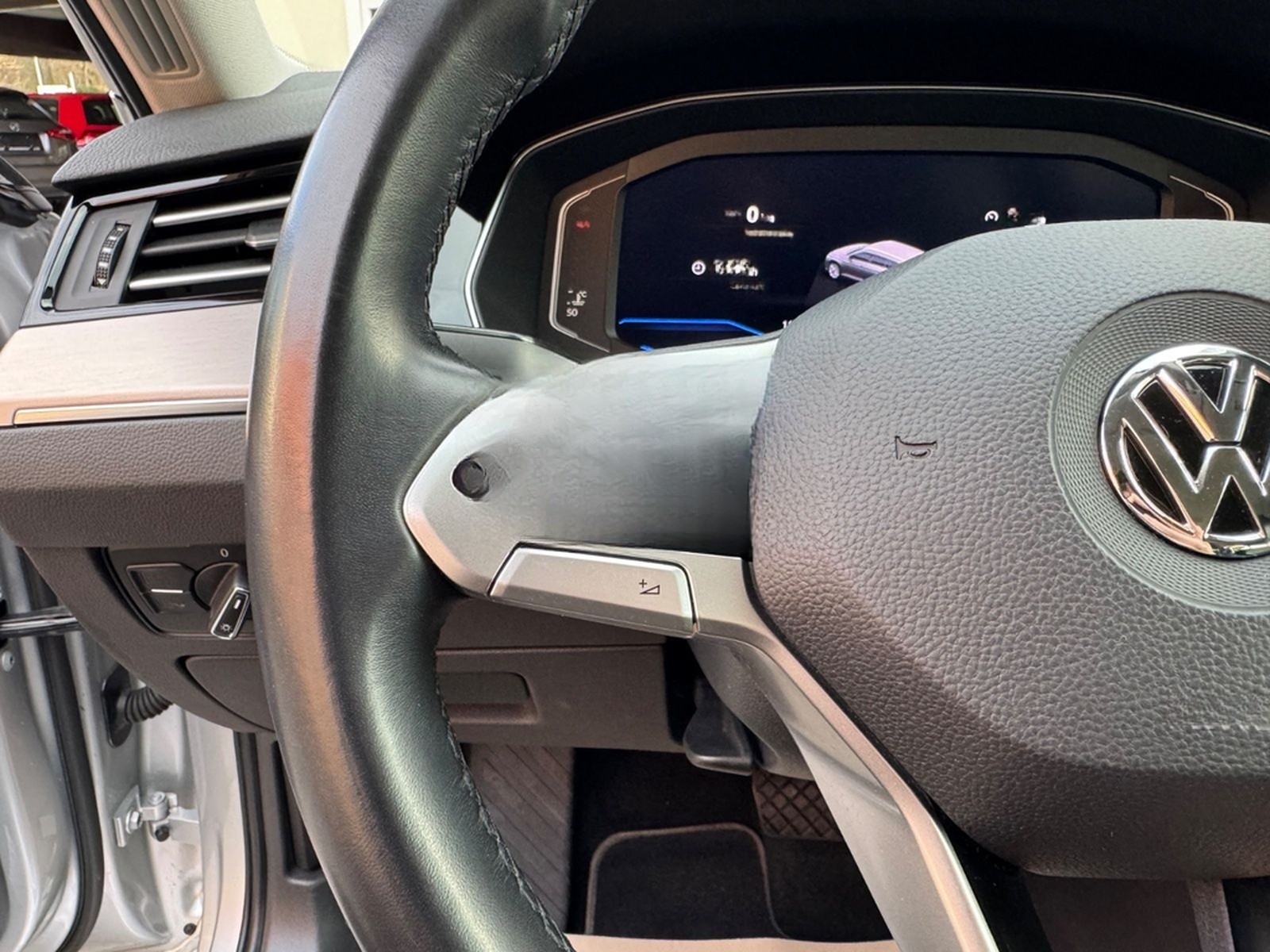Volkswagen Passat Variant DSG Elegance ACC/Matrix/Kamera foto 24