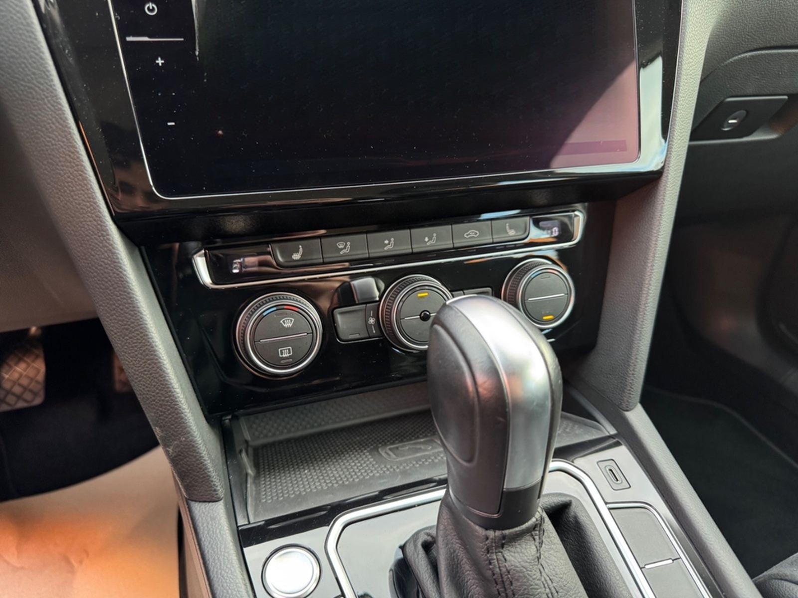 Volkswagen Passat Variant DSG Elegance ACC/Matrix/Kamera foto 28