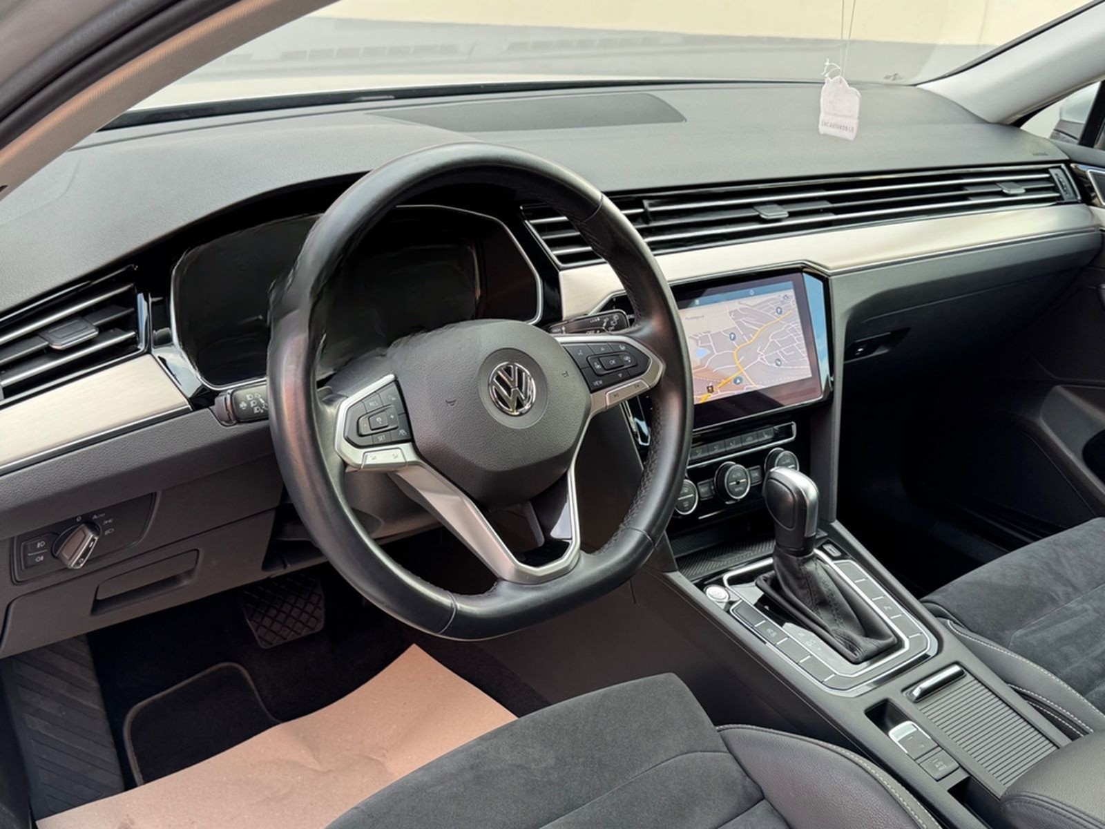 Volkswagen Passat Variant DSG Elegance ACC/Matrix/Kamera foto 10