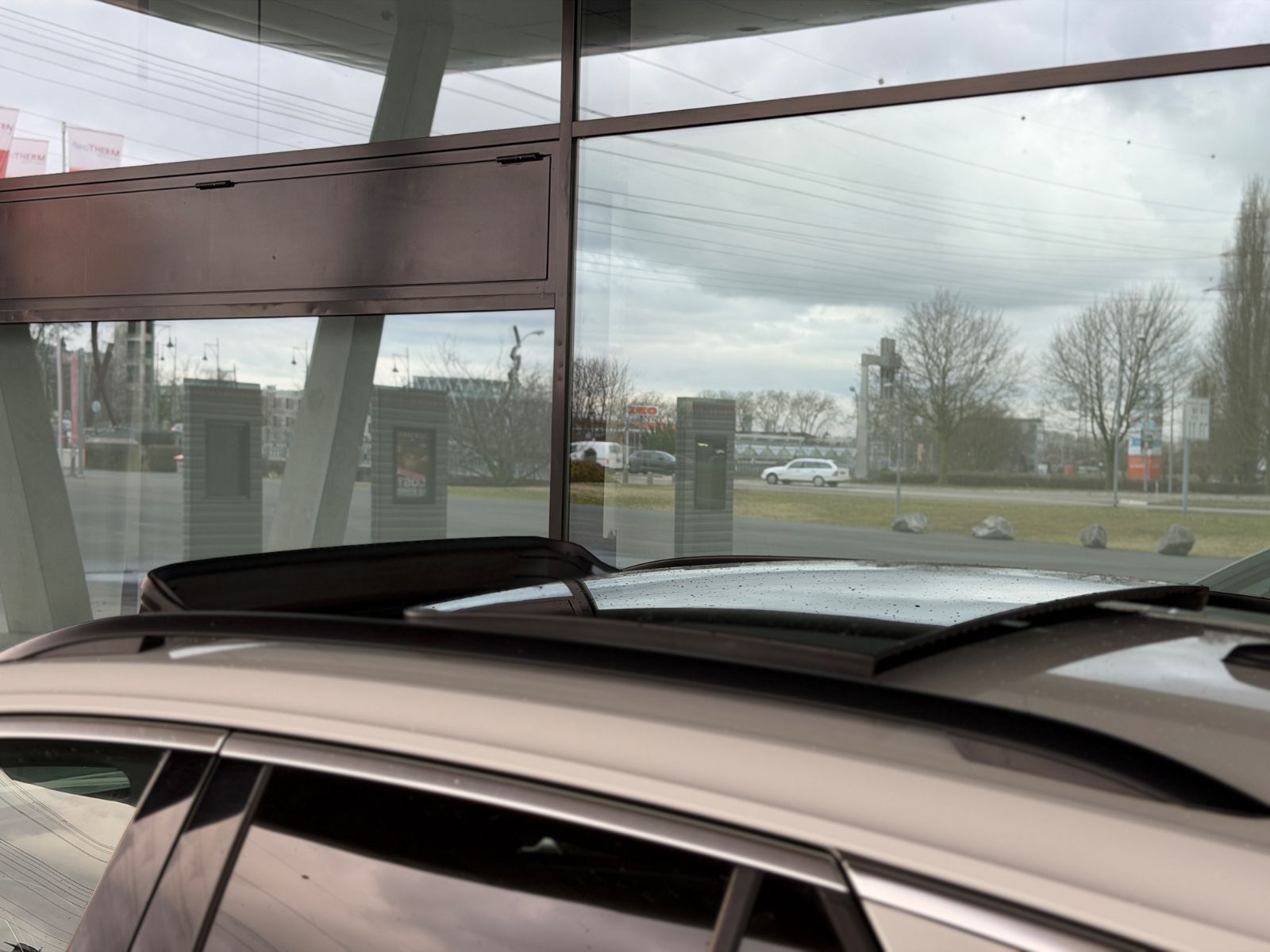 Volkswagen T-ROC SPORT AUT. 150PS | PANO | NAVI | MFL | DAB foto 11