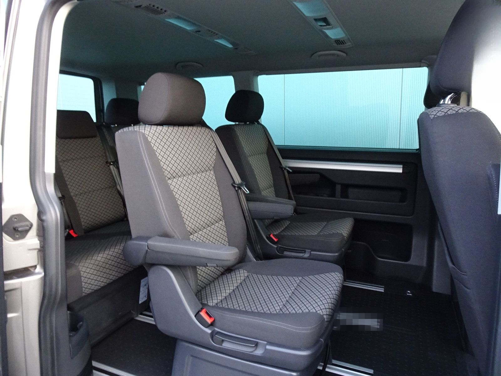 Volkswagen T6.1 Multivan DSG 4-Mot. AHK LED NAVI KAMERA 17" foto 13