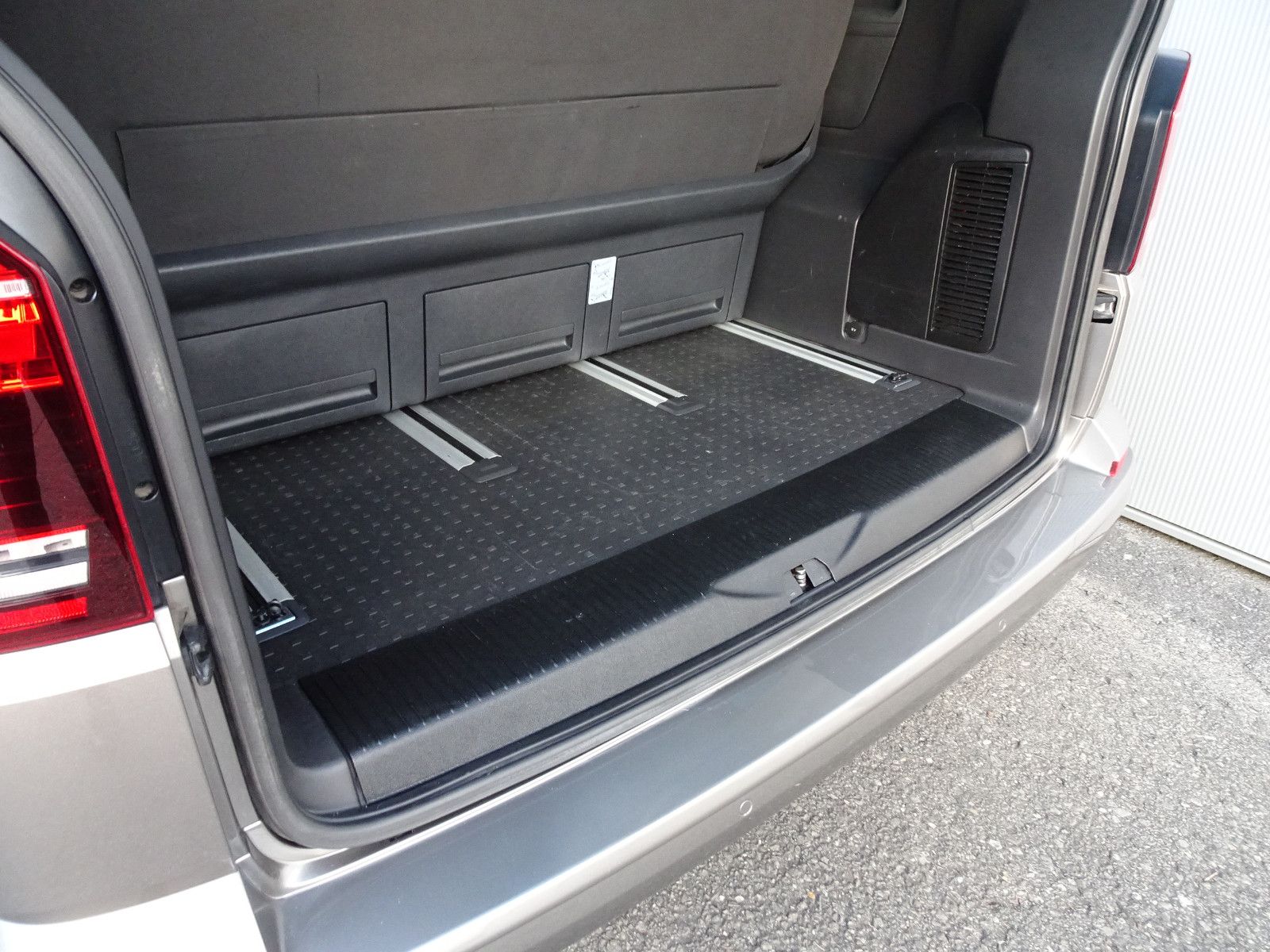 Volkswagen T6.1 Multivan DSG 4-Mot. AHK LED NAVI KAMERA 17" foto 16