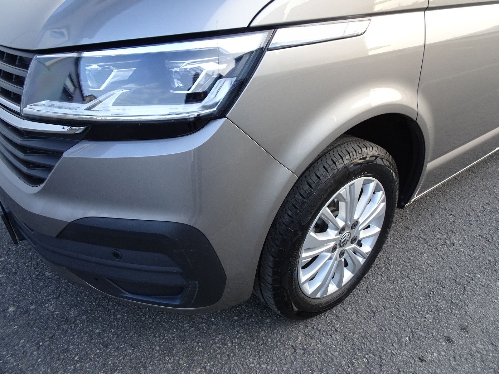 Volkswagen T6.1 Multivan DSG 4-Mot. AHK LED NAVI KAMERA 17" foto 18