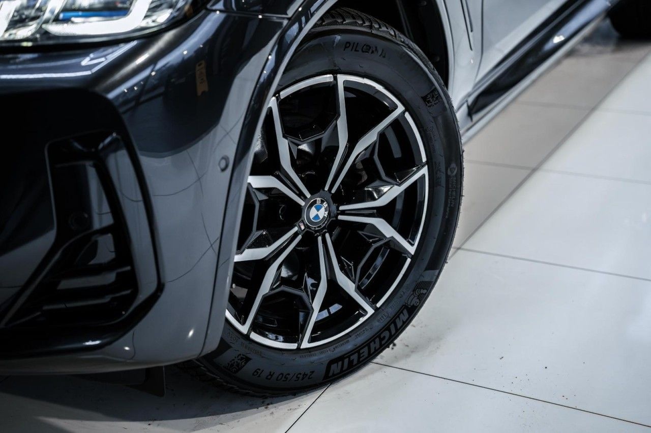 BMW X4 20d xDrive M Sport 8G Laser Live Cockp Assist foto 6