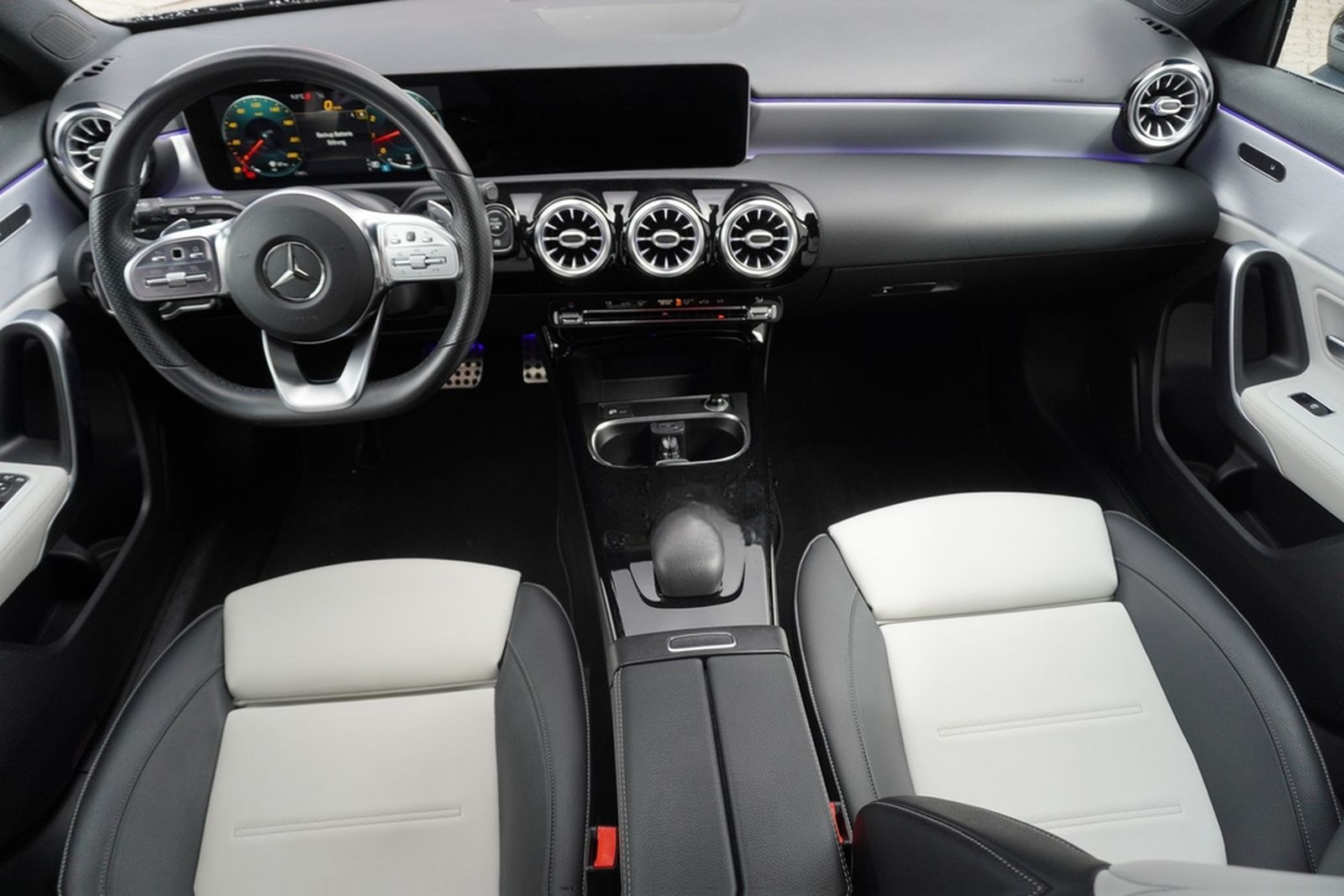Mercedes-Benz A250 AMG Line LED Navi Virtual Cockpit Bluetooth foto 12