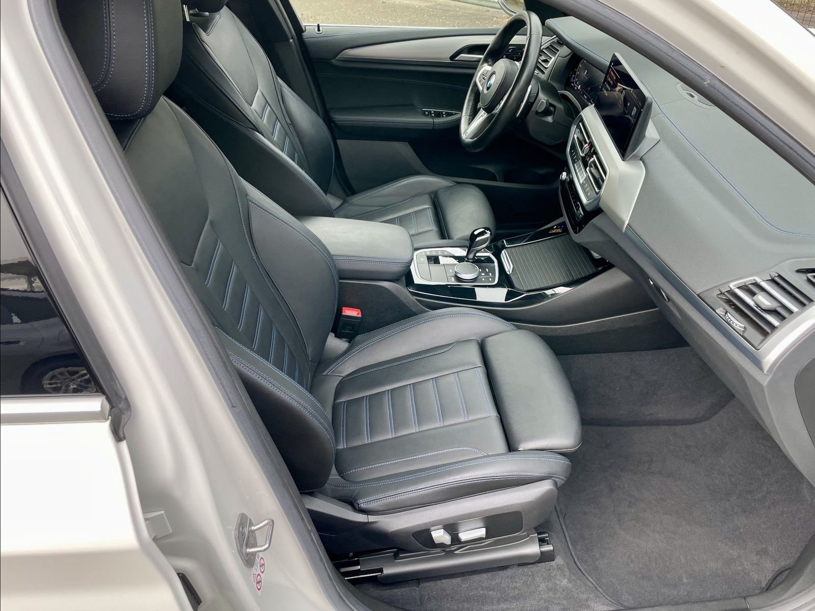 BMW X3 xDrive30d A M-Sport Navi|MFL|PDC|AHK|SHZ|Lede foto 9