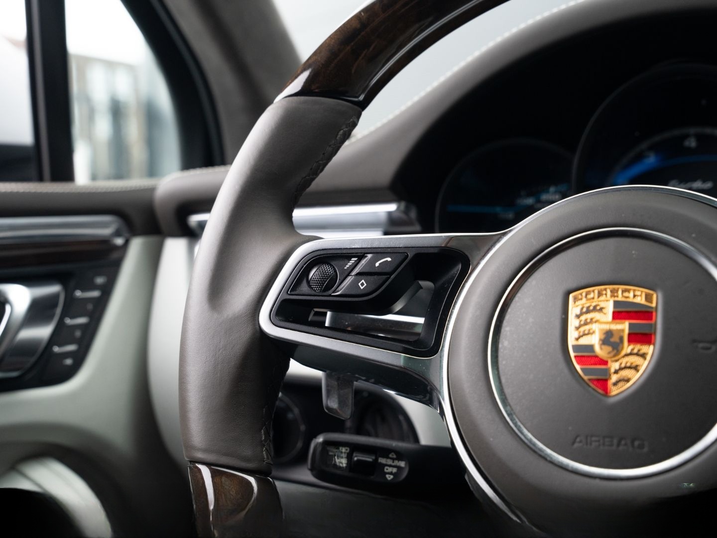 Porsche Macan Turbo PDLS Plus Panorama PASM foto 25