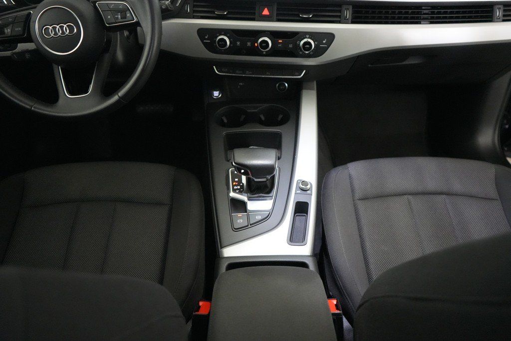 Audi A4 Avant 40 TDI S tronic MMI Navi plus foto 14