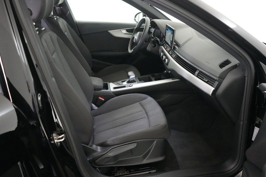 Audi A4 Avant 40 TDI S tronic MMI Navi plus foto 9