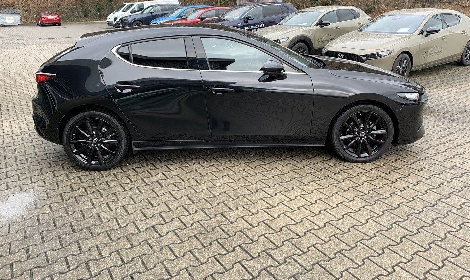 Mazda 3 SKYACTIV-G 2.0i 122PS "Homura" Garantie bis 02 foto 4