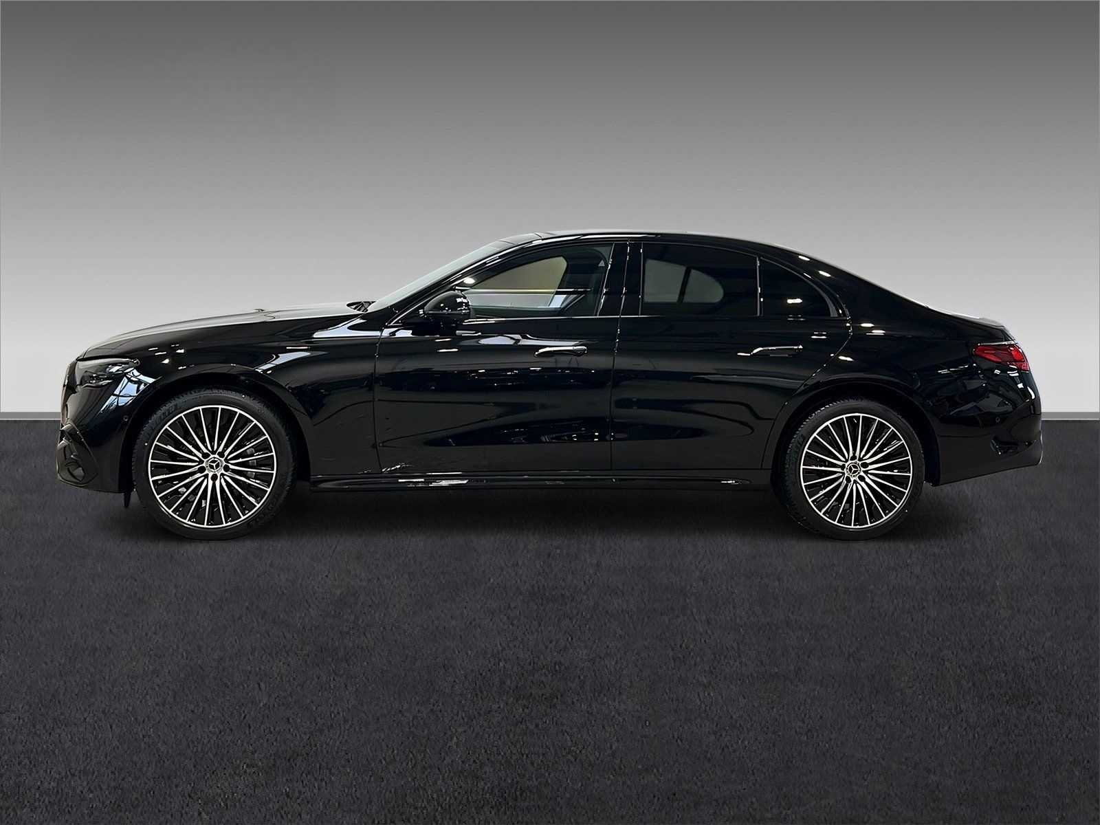Mercedes-Benz E 450d 4M AMG+DIST+NIGHT+Supercreen+HuD+AHK+360° foto 4