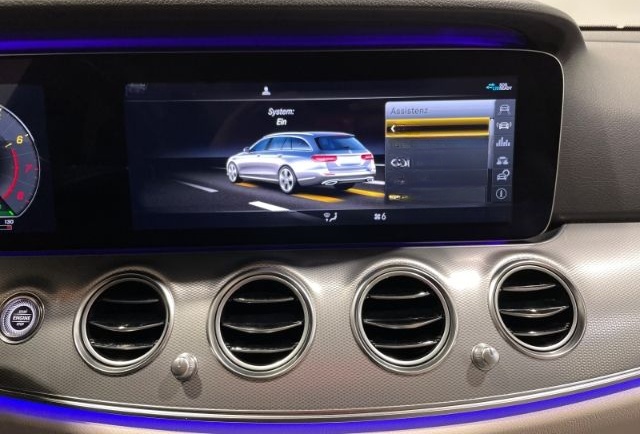 Mercedes-Benz E 200 T Automatik Leder LED ACC Navi Widescreen foto 25
