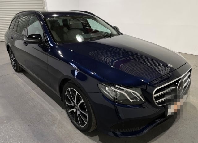 Mercedes-Benz E 200 T Automatik Leder LED ACC Navi Widescreen foto 4