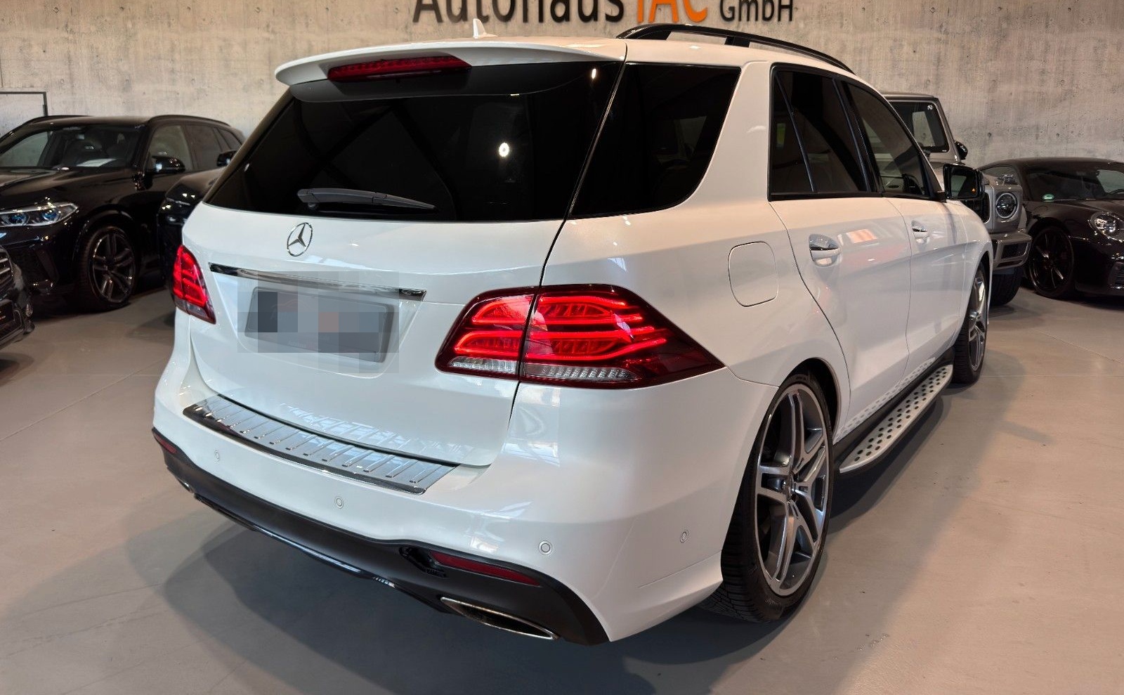 Mercedes-Benz GLE 400/4Matic/AMG/PANO/LED/360*/SERVVOLL/ACC/TV foto 2