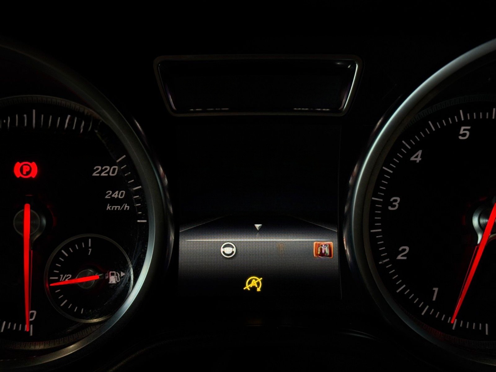 Mercedes-Benz GLE 400/4Matic/AMG/PANO/LED/360*/SERVVOLL/ACC/TV foto 12