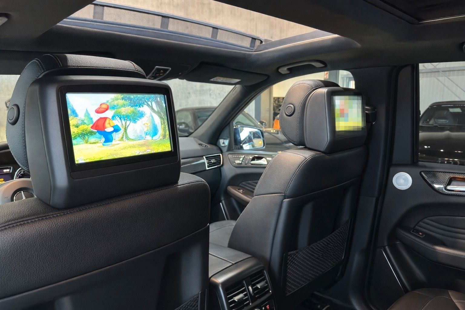 Mercedes-Benz GLE 400/4Matic/AMG/PANO/LED/360*/SERVVOLL/ACC/TV foto 17