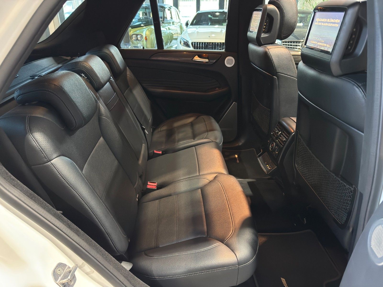 Mercedes-Benz GLE 400/4Matic/AMG/PANO/LED/360*/SERVVOLL/ACC/TV foto 19