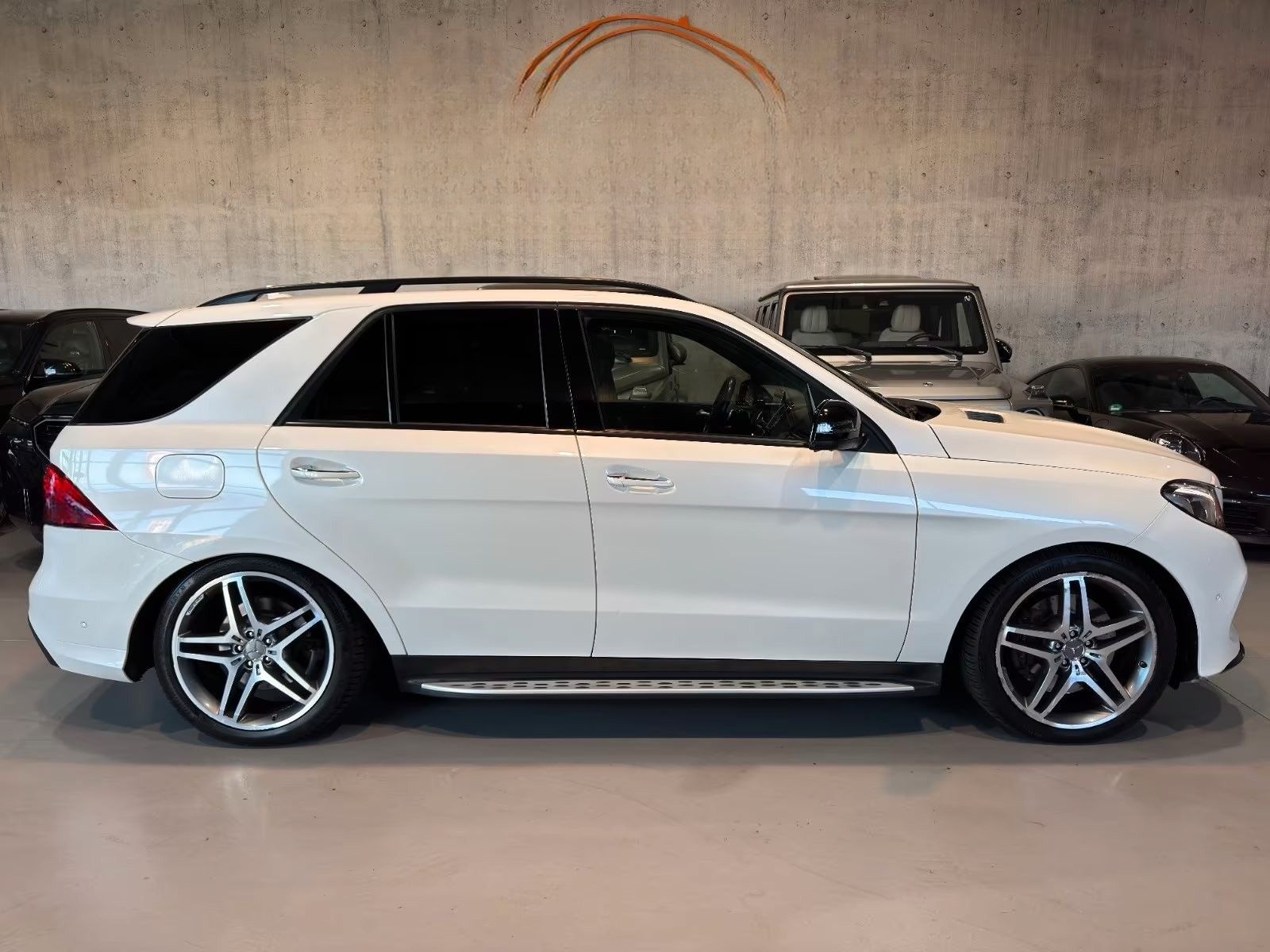 Mercedes-Benz GLE 400/4Matic/AMG/PANO/LED/360*/SERVVOLL/ACC/TV foto 7