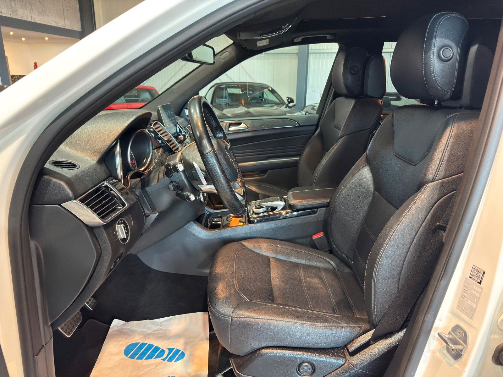 Mercedes-Benz GLE 400/4Matic/AMG/PANO/LED/360*/SERVVOLL/ACC/TV foto 8