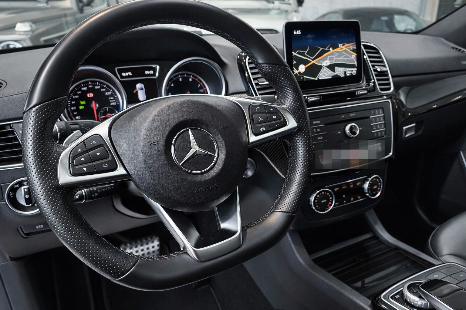 Mercedes-Benz GLE 400/4Matic/AMG/PANO/LED/360*/SERVVOLL/ACC/TV foto 9