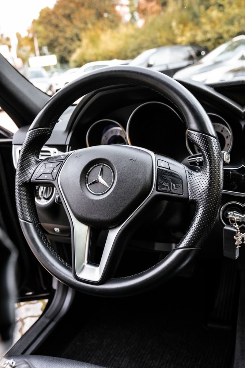 Mercedes-Benz E 400 4Matic 7G-TRONIC Avantgarde Schiebedach foto 8