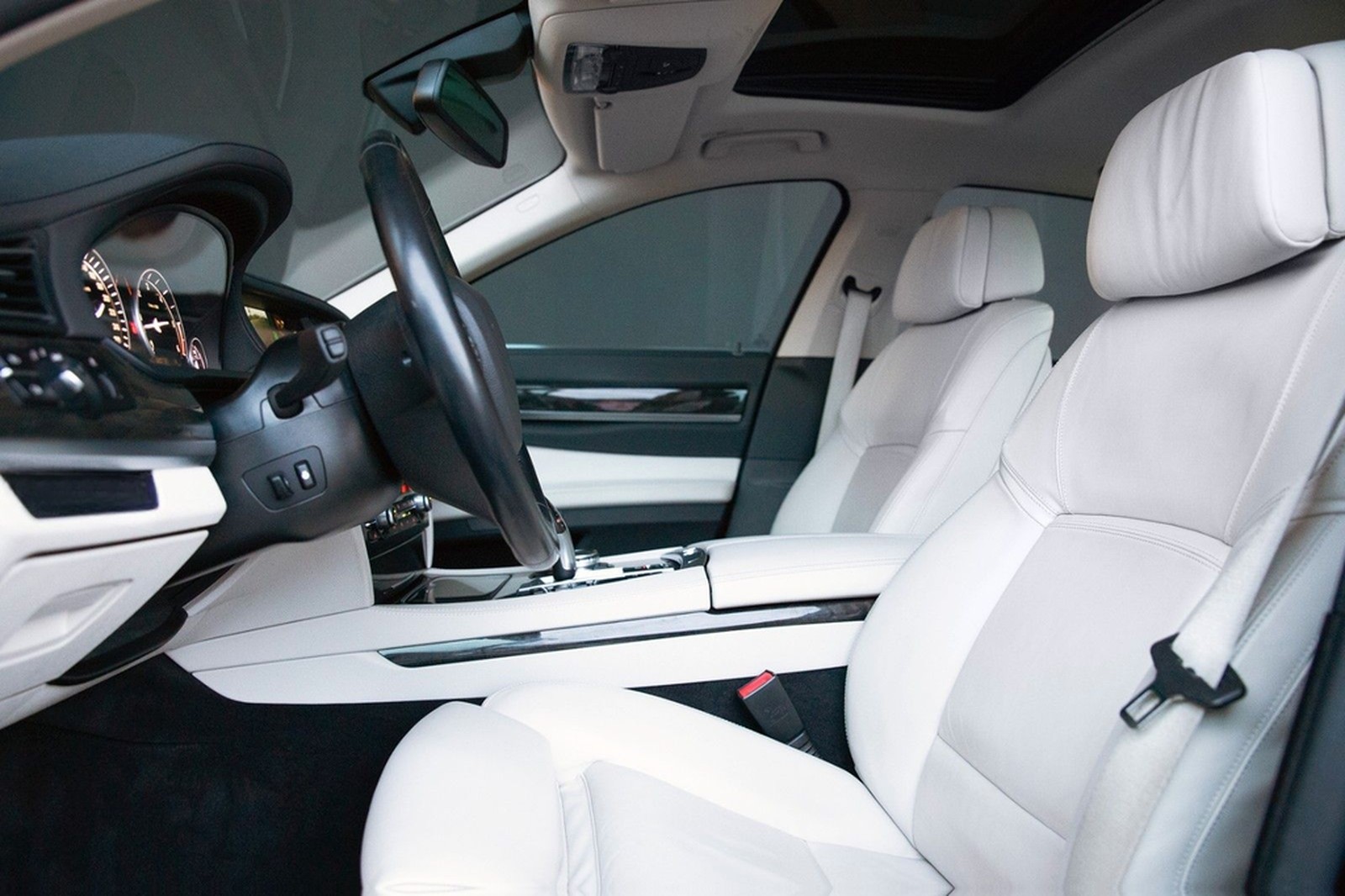 BMW 730d xDrive AHK HUD - TOP Ausstattung Unfallfrei foto 12