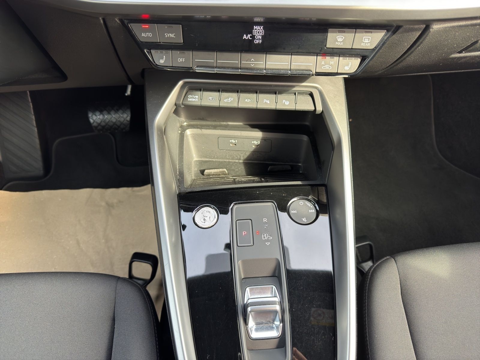 Audi A3 Sportback 40 TFSIe Stronic *NAVI*LED*AHK*VC* foto 7