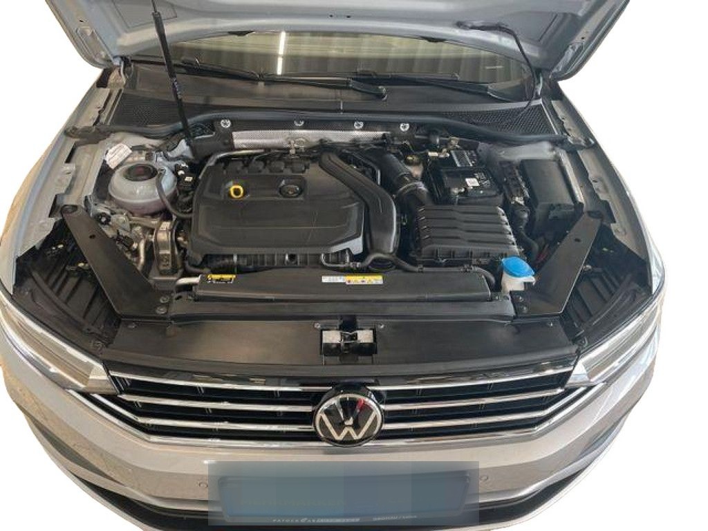 Volkswagen Passat Variant 1.5 TSI Business Premium ACC LED foto 11