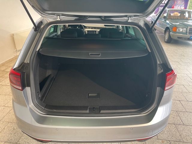 Volkswagen Passat Variant 1.5 TSI Business Premium ACC LED foto 12