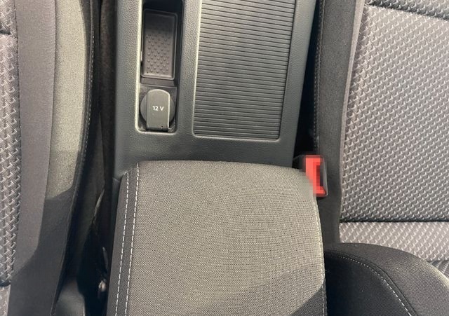 Volkswagen Passat Variant 1.5 TSI Business Premium ACC LED foto 22