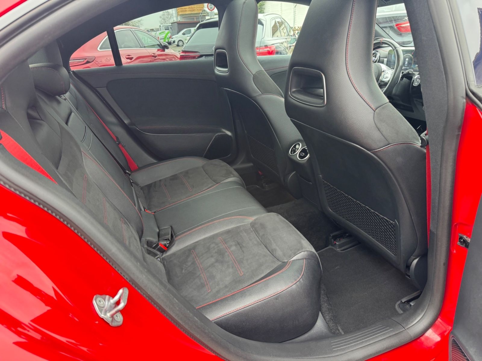 Mercedes-Benz CLA 35 AMG 4Matic+NIGHT+PANO+MULTI BEAM+TOP foto 12