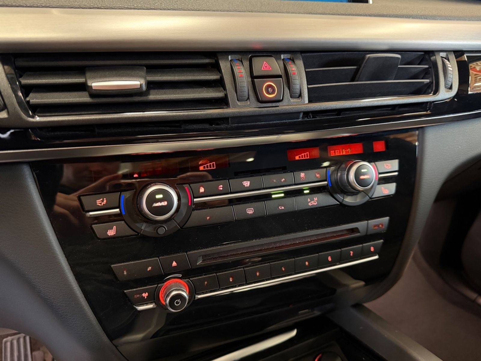 BMW X5 xDrive 30d M-Paket/PANO/AHK/HUD/HiFi/R-KAM/SH foto 26