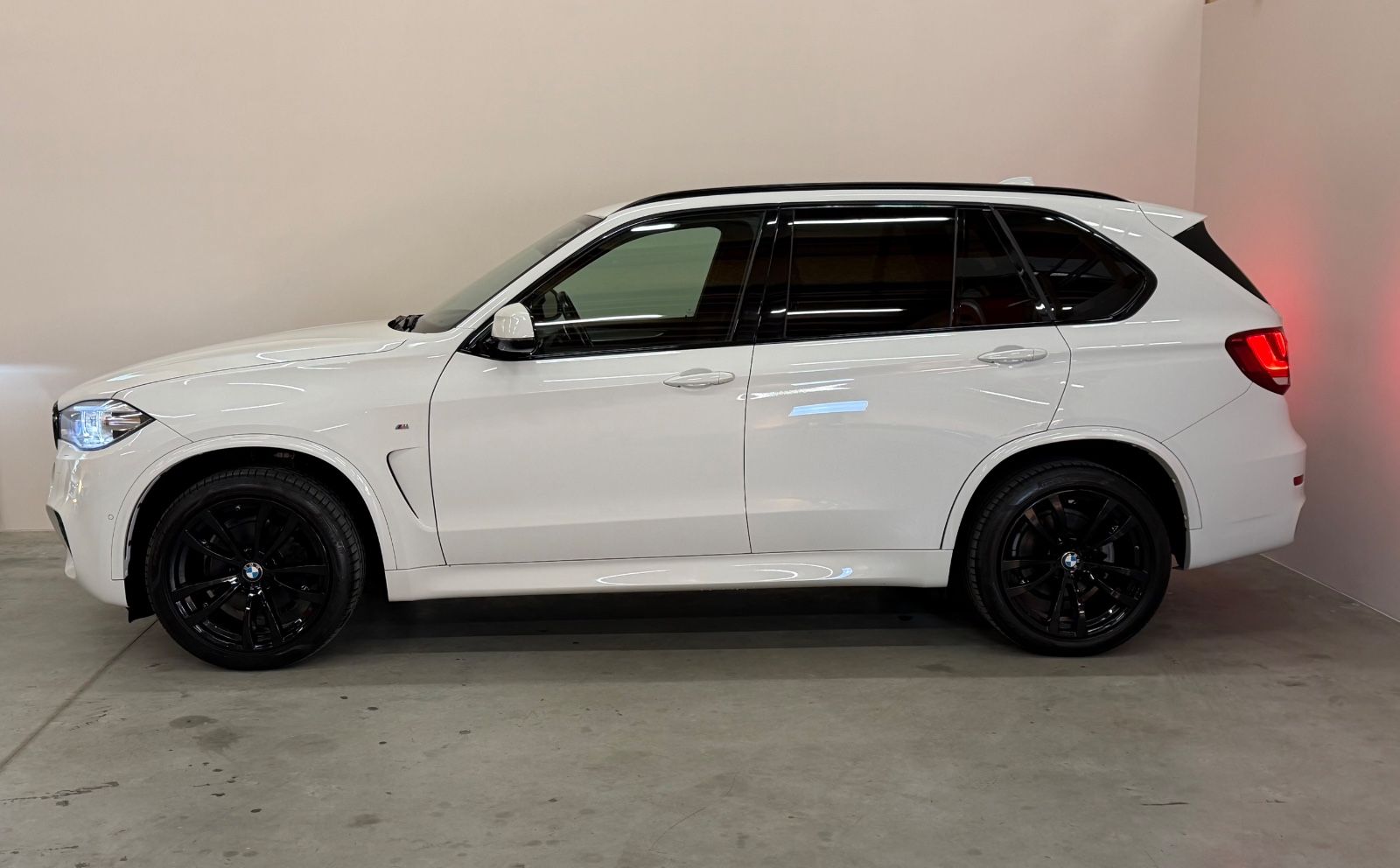 BMW X5 xDrive 30d M-Paket/PANO/AHK/HUD/HiFi/R-KAM/SH foto 6