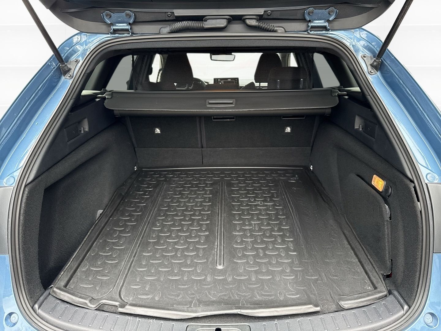 Toyota Corolla Touring Sports 2.0 Hybrid Club +Kamera + foto 17