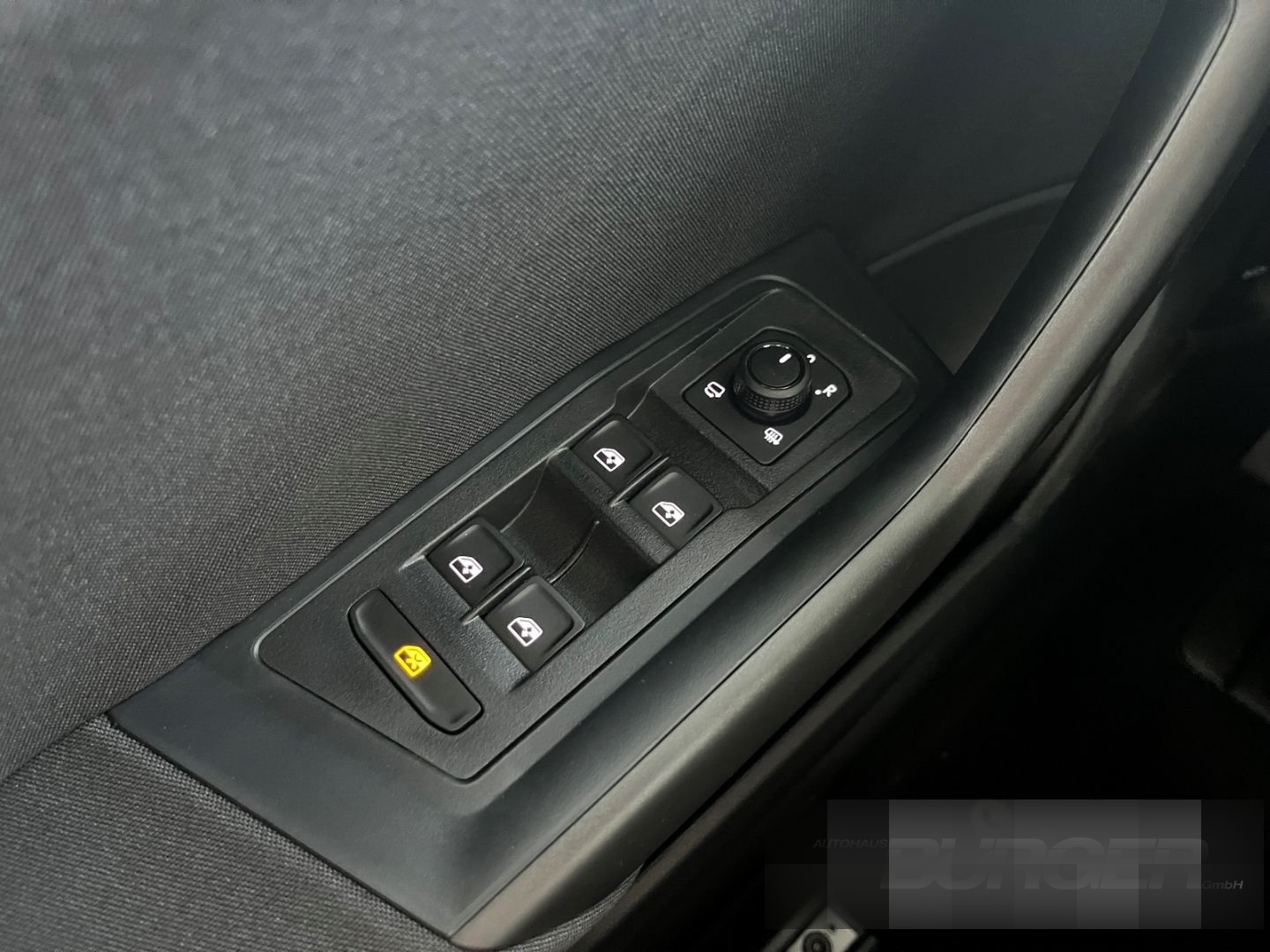 Volkswagen T-Roc Prime 1.5 TSI Navi Keyless LED Kamera ACC  foto 23