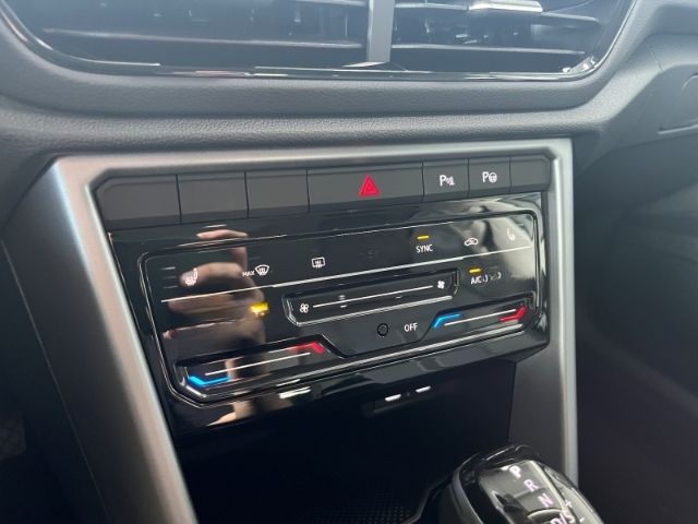 Volkswagen T-Roc Prime 1.5 TSI Navi Keyless LED Kamera ACC  foto 23